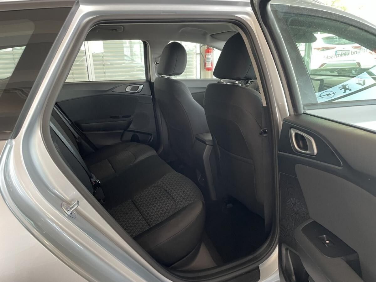 Kia Ceed Sportswagon MJ25 1.5 T-GDI DCT Navi Kamera SHZ PDC