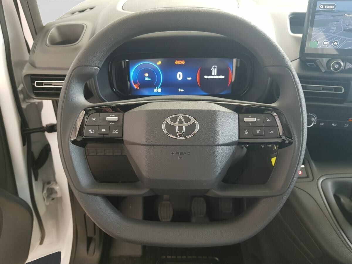 Toyota Proace City 1.5 D4D 100 PS L2 Meister Modelljahr 2025 Hecktüren verglast **SOFORT**