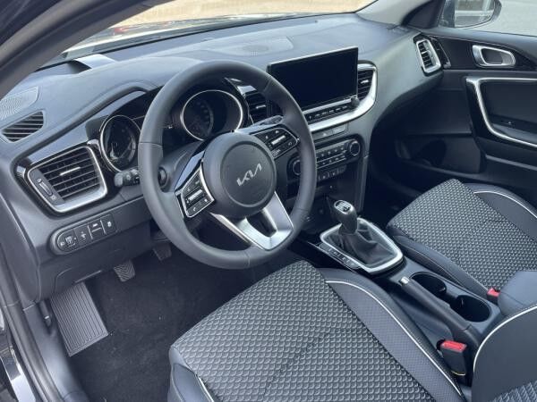 Kia XCeed MJ 25 1.5 T-GDI Navi LED PDC v+h Kamera