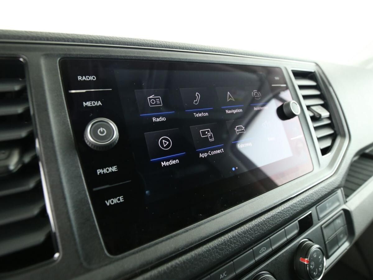 Volkswagen Crafter 35 Kasten 2.0 TDI DSG *Kurzzulassung*