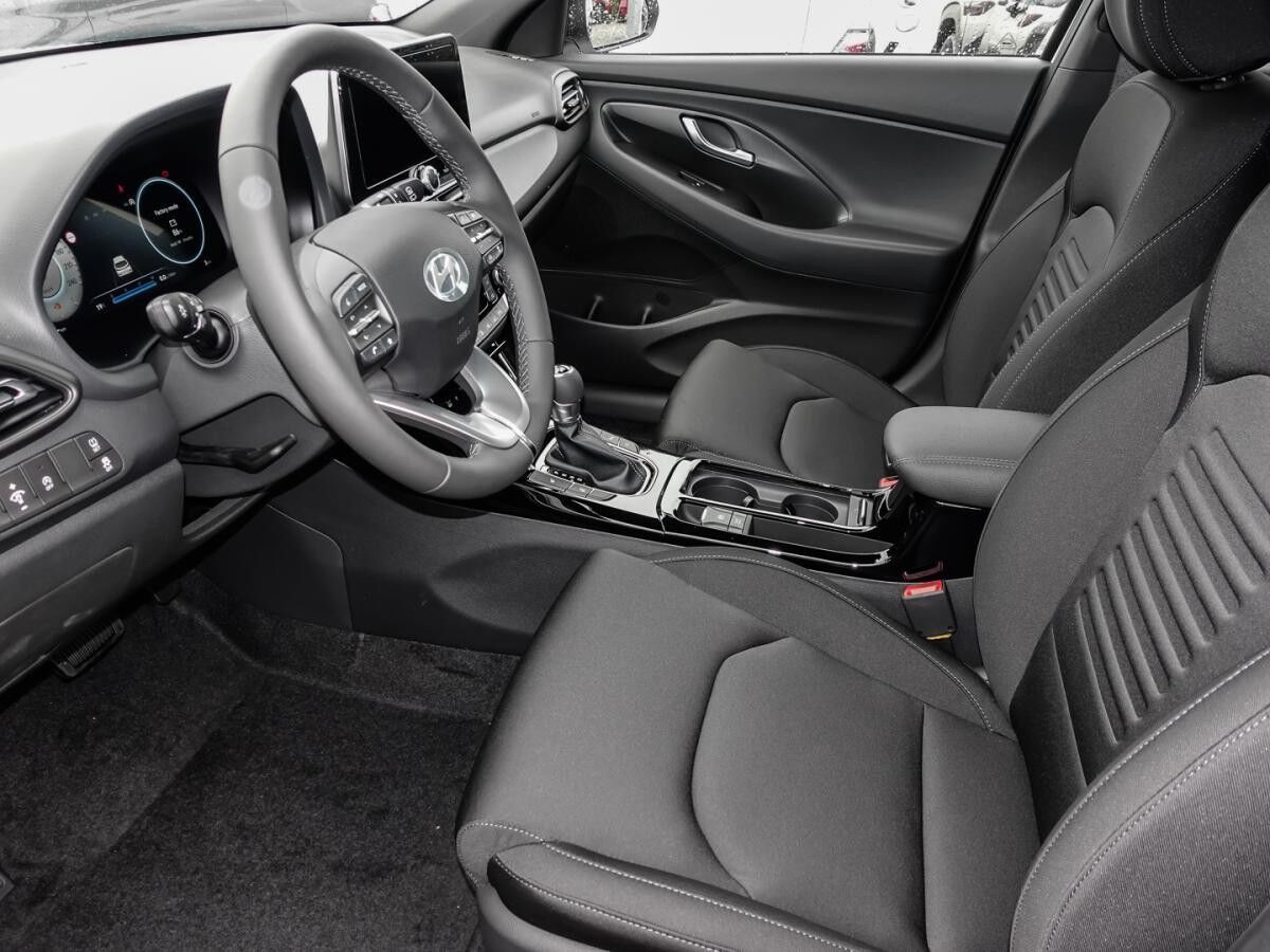 Hyundai i30 Advantage⚡Navi CarPlay Kamera PDC SHZ LHZ⚡