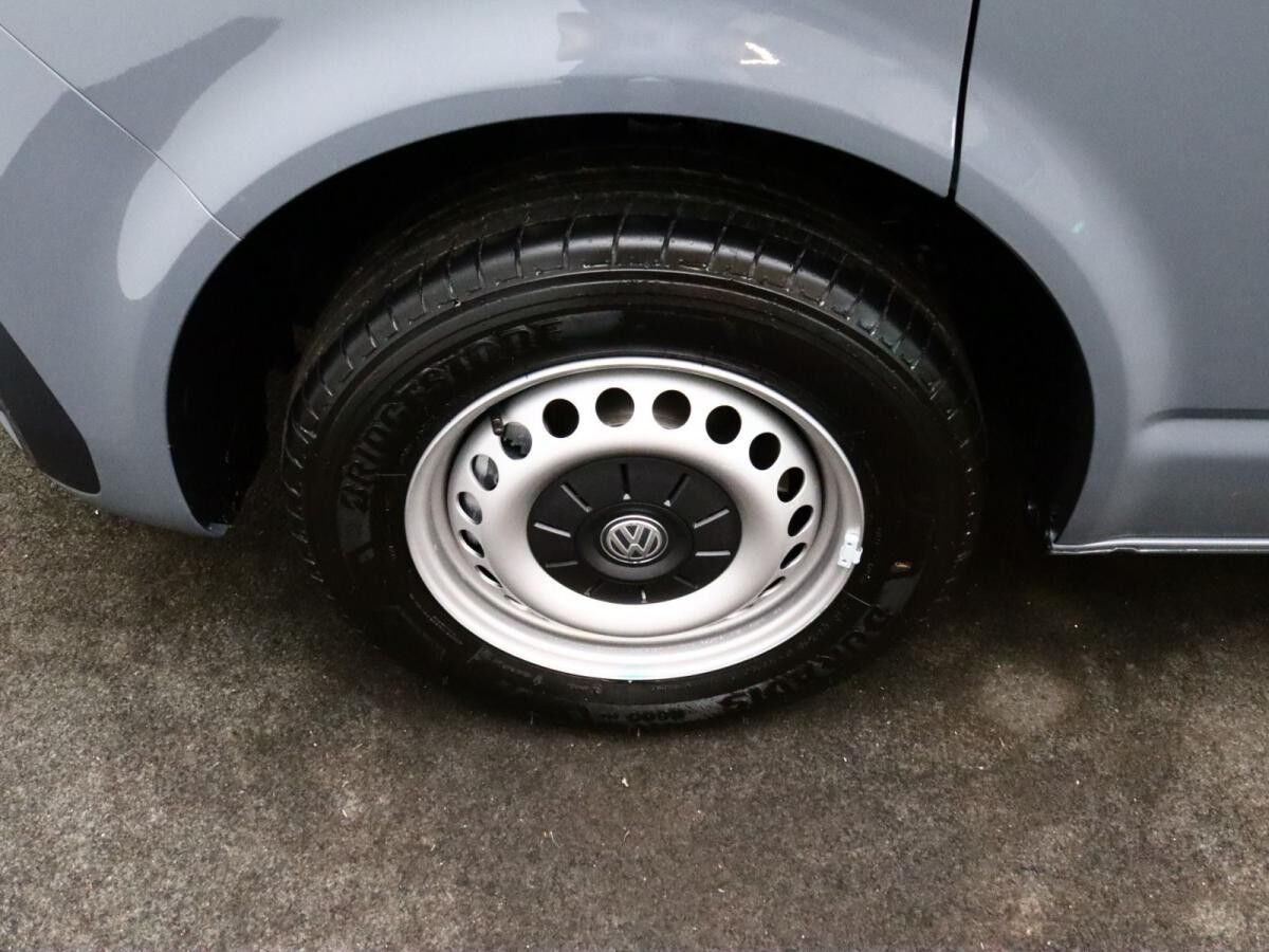 Volkswagen T6.1 Caravelle Comfortline DSG / Navi, RFK, LED