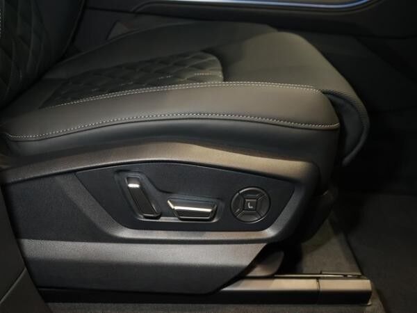 Audi Q7 S line SUV 50 TDI quattro ALW