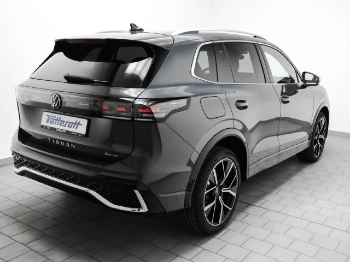 Volkswagen Tiguan R-Line 2.0 TSI 4M DSG AHK Navi Pano Leder