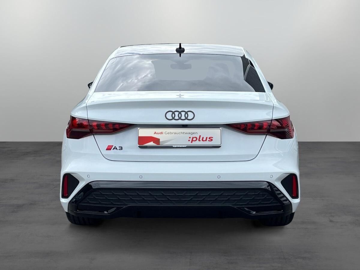 Audi A3 Limousine S-Line 35 TFSI S-tronic / Matrix