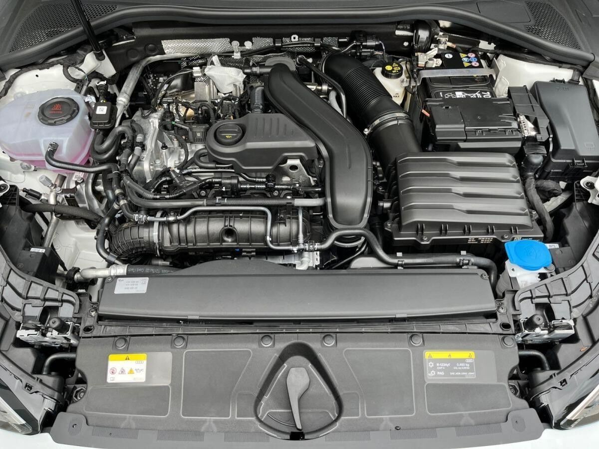 Audi A3 Limousine S-Line 35 TFSI S-tronic / Matrix