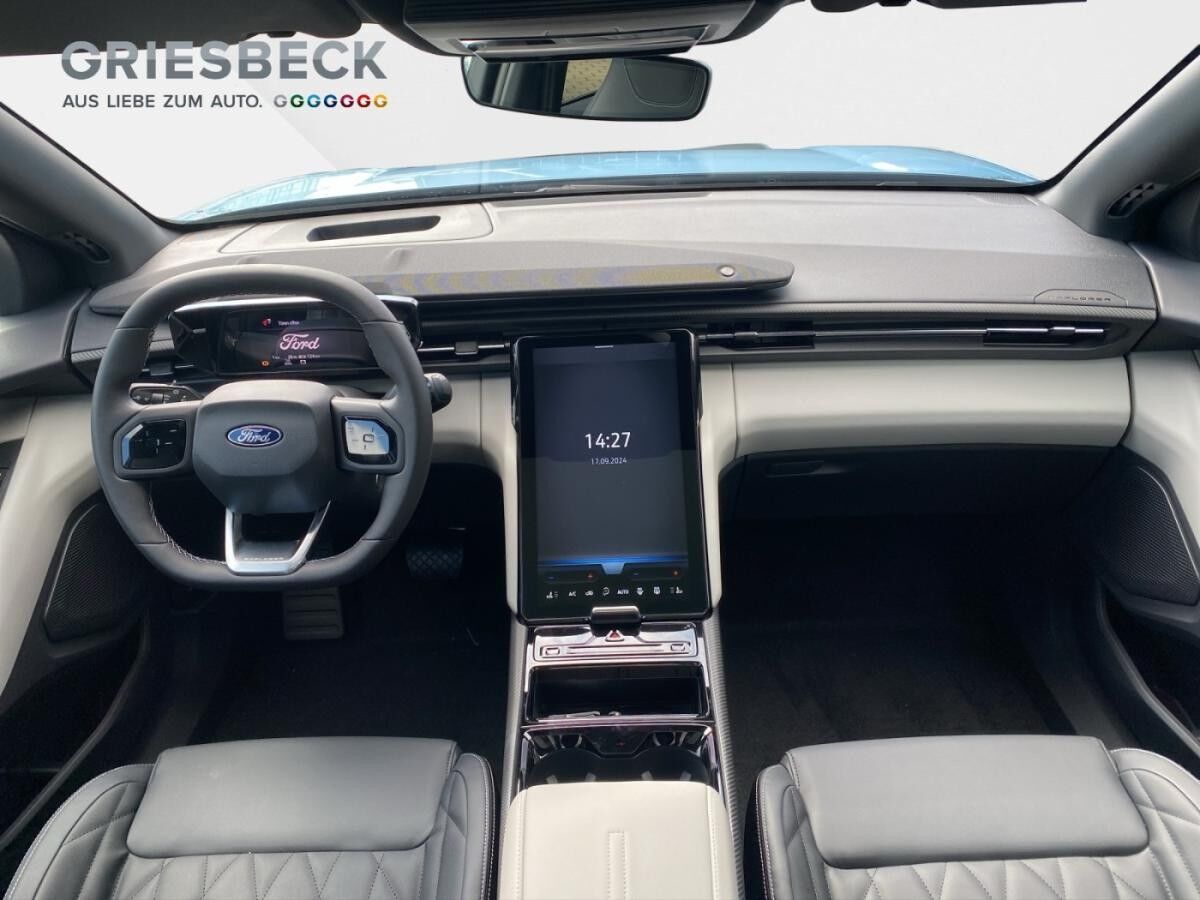 Ford Explorer Extended Range Premium ACC LM