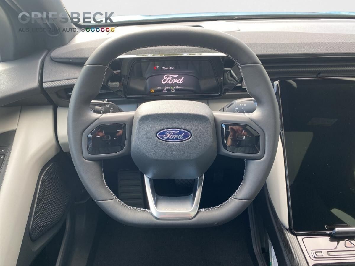 Ford Explorer Extended Range Premium ACC LM