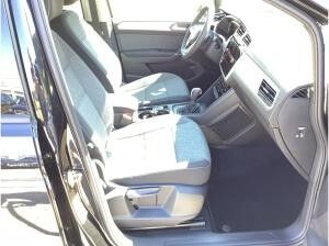 Volkswagen Touran Move 1.5 TSI DSG 7Sitze AHK MatrixLED RFK