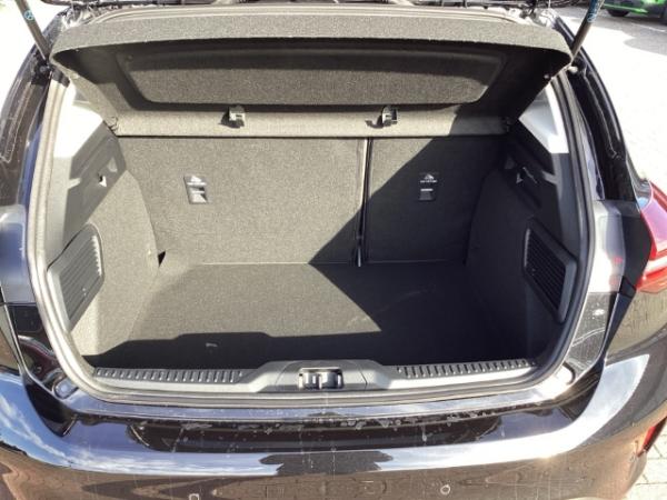 Ford Focus TITANIUM EDITION NAVI / KAMERA / PDC / FAHRERASSISTENZ-PAKET