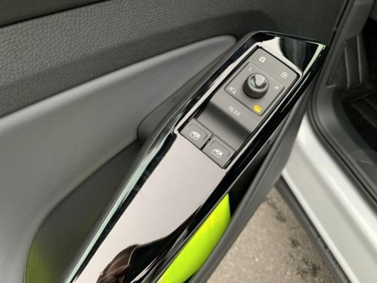 Volkswagen ID.5 Pro 77kWh*Navi*HeadUp*AHK*Wärmepumpe