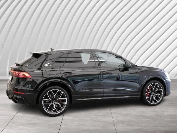 Audi RS Q8 4.0 TFSI quattro 600PS