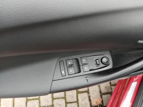 Opel Astra K 1.2T Navi,SitzheizungHinten,LenkradheiZ.