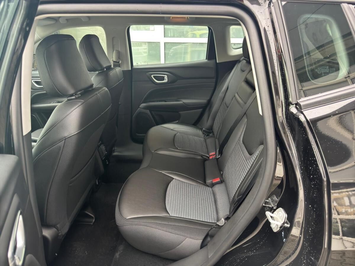 Jeep Compass Altitude 1.5 GSE T4 48V e-Hybrid Verfügbar in 2 Farben mit Allwetterreifen Abholung Mannheim