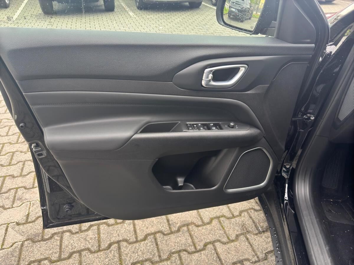 Jeep Compass Altitude 1.5 GSE T4 48V e-Hybrid Verfügbar in 2 Farben mit Allwetterreifen Abholung Mannheim