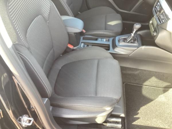 Ford Focus TITANIUM EDITION NAVI / KAMERA / PDC / FAHRERASSISTENZ-PAKET