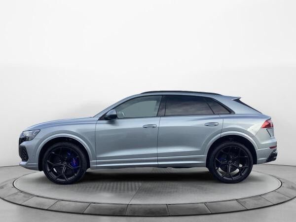 Audi RS Q8 SUV performance tiptronic