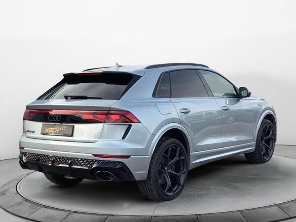 Audi RS Q8 SUV performance tiptronic