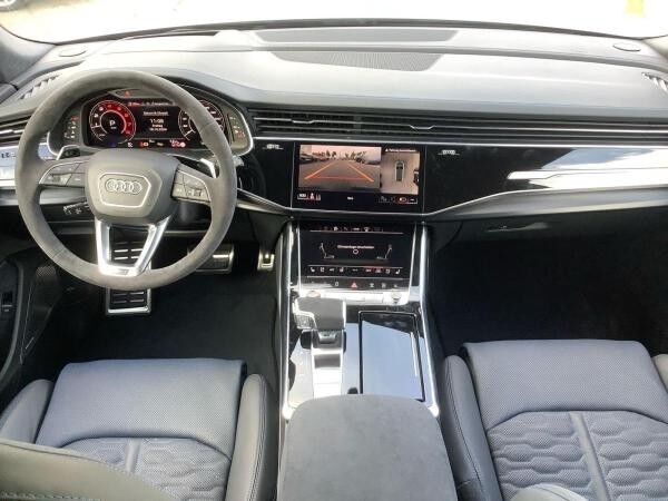 Audi RS Q8 SUV performance tiptronic