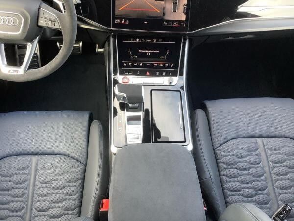Audi RS Q8 SUV performance tiptronic