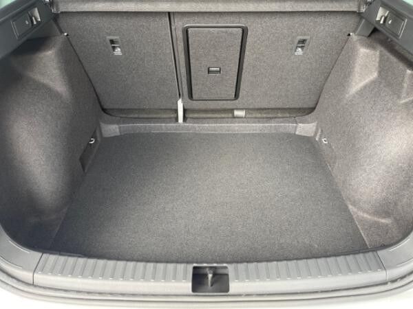 Seat Ateca Xperience 1.5 TSI DSG AHK RÜCKFAHRKAMERA BEATS SHZ PDC