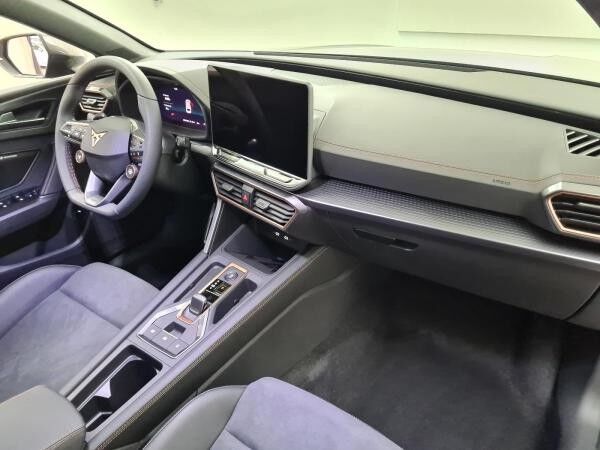 Cupra Leon ST 1.5 eTSI DSG Performance MATRX
