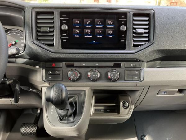 Volkswagen Crafter 35 Kasten MR HD 8-Gang Automatik
