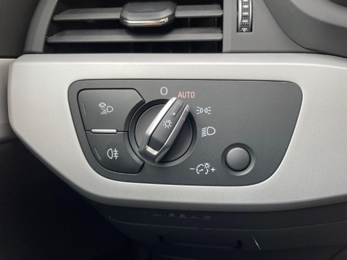 Audi A4 Avant 35 TFSI advanced Leder