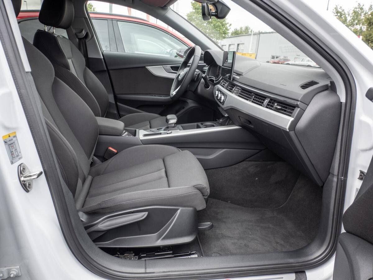 Audi A4 Avant 35 2.0 TFSI S line S tronic AHK ACC Navi