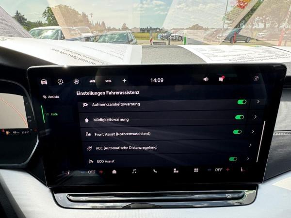 Skoda Karoq 1.5TSI DSG*360°Cam*AHK*eHeck*behFro