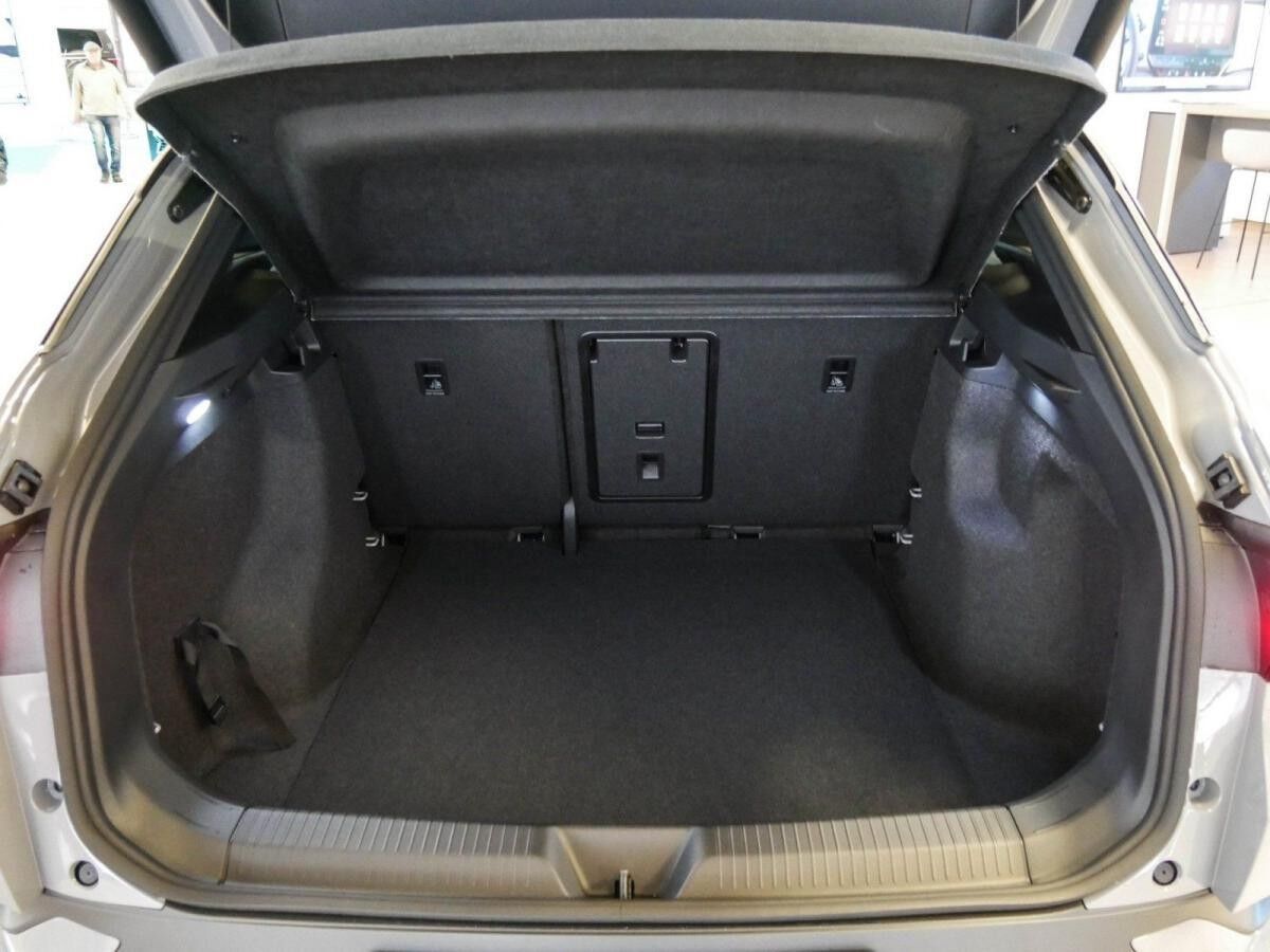 Volkswagen ID.4 Pure GOAL h 1-Gang-Automatik Lagerwagen !! Volkswagen ID.4 Pure GOAL h 1-Gang-Automatik Lagerwagen !!