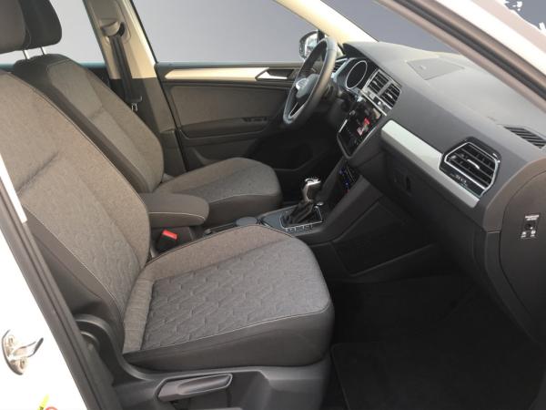 Volkswagen Tiguan Move 1.5TSI DSG AHK, LED, Rückfahrkamera