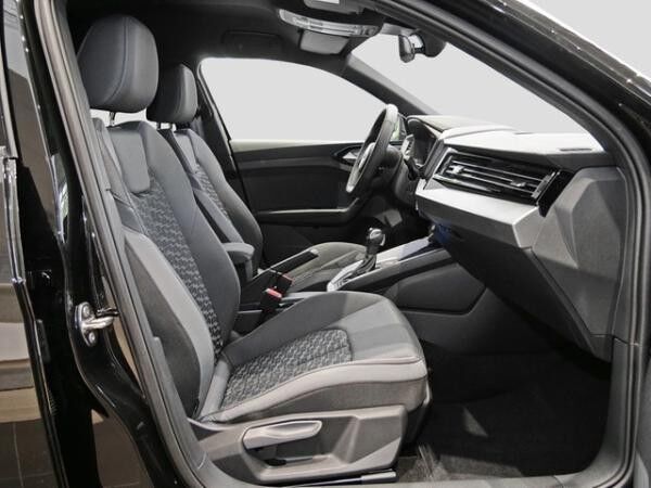 Audi A1 Sportback UPE br. 37.225,- 30 TFSI S-Line / ALW