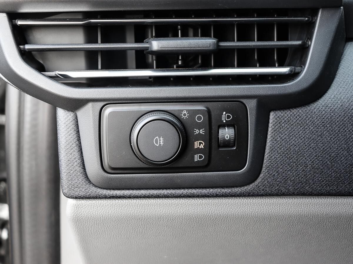 Ford Tourneo Custom Trend V710 L1 136PS Navi Allwetter