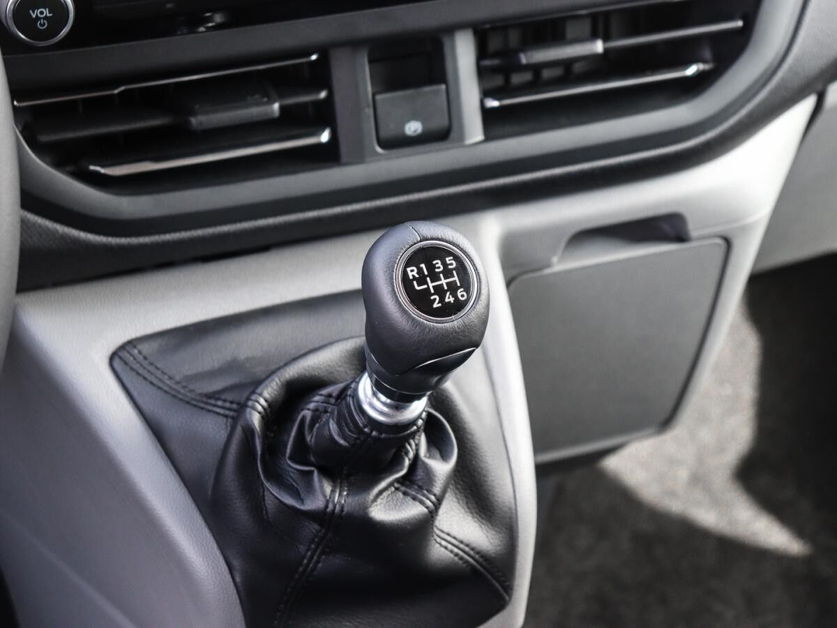 Ford Tourneo Custom Trend V710 L1 136PS Navi Allwetter