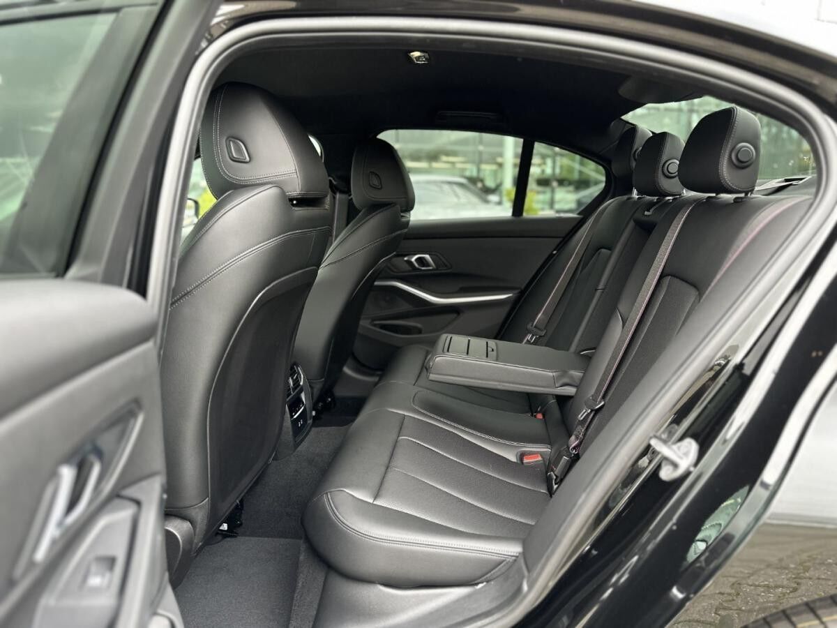 BMW 330 e Limousine M Sportpaket HiFi DAB LED RFK