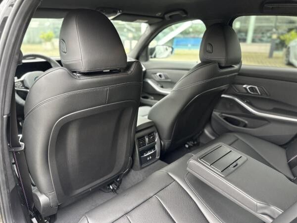 BMW 330 e Limousine M Sportpaket HiFi DAB LED RFK