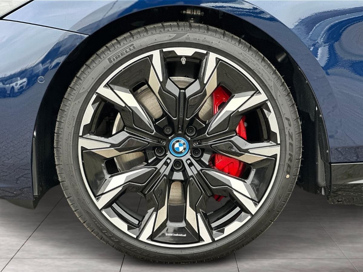BMW i5 M60 xDrive | UPE 126.760,- | Limousine Sportpaket Head-Up DAB