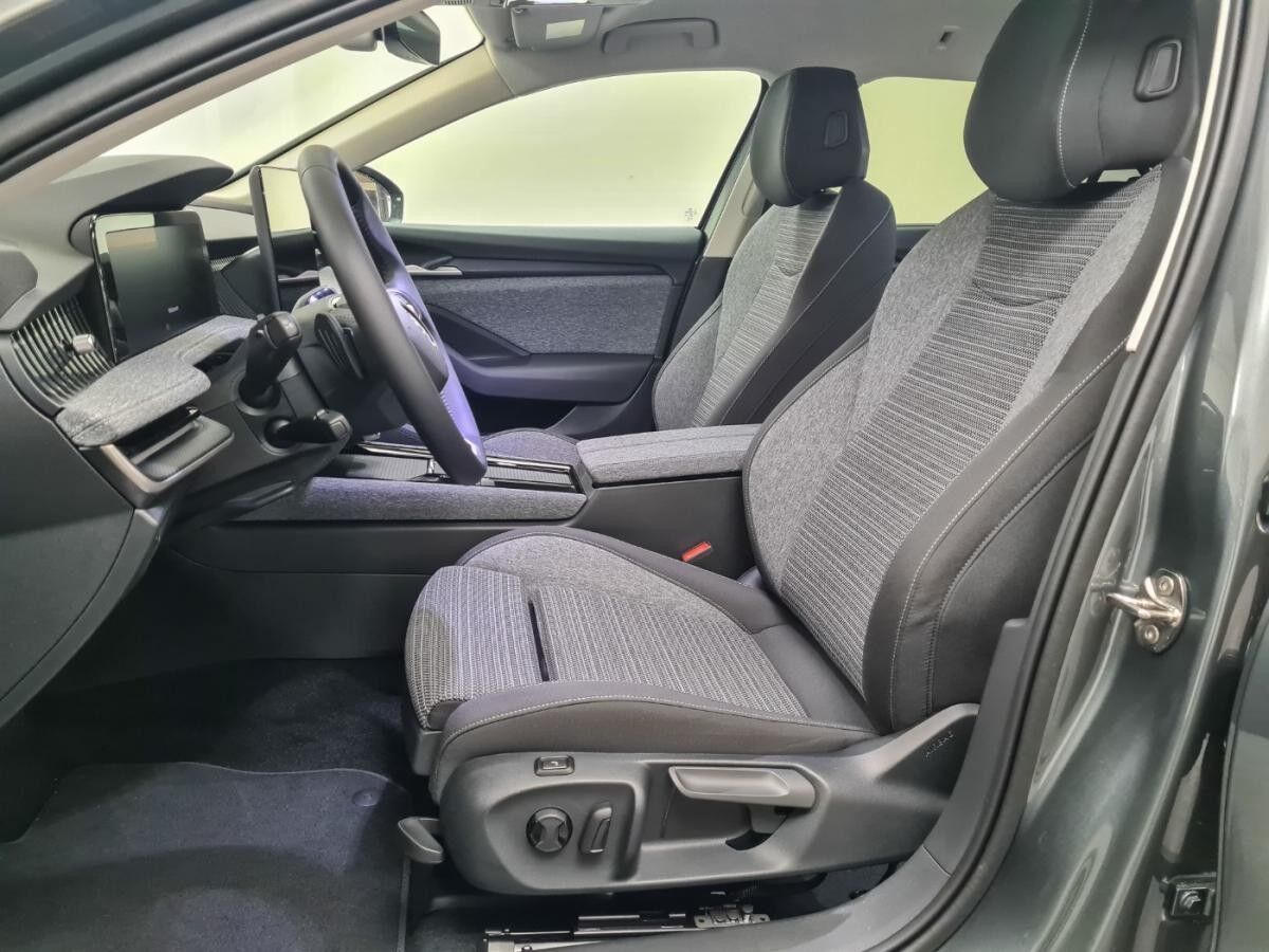 Skoda Superb Combi TSI DSG Selection Standheizung