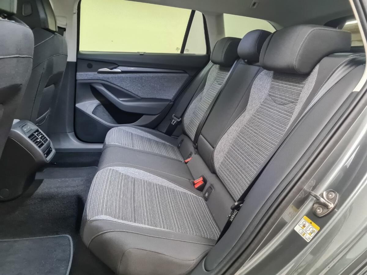 Skoda Superb Combi TSI DSG Selection Standheizung