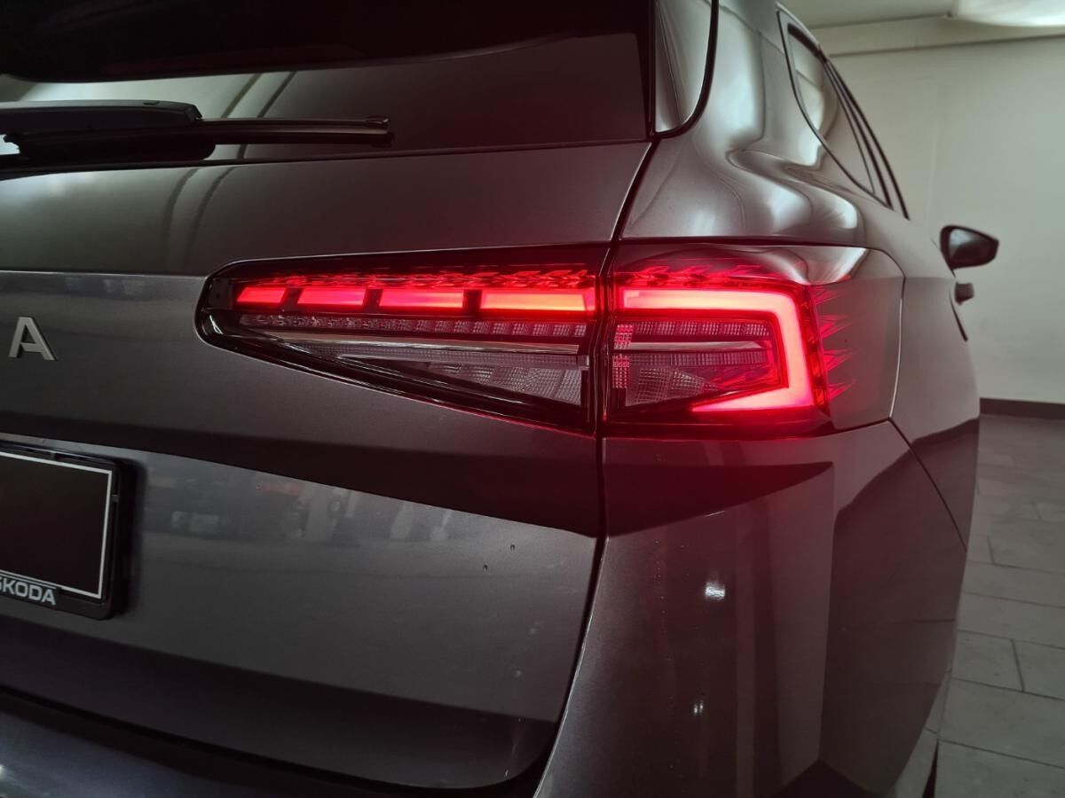 Skoda Superb Combi TSI DSG Selection Standheizung