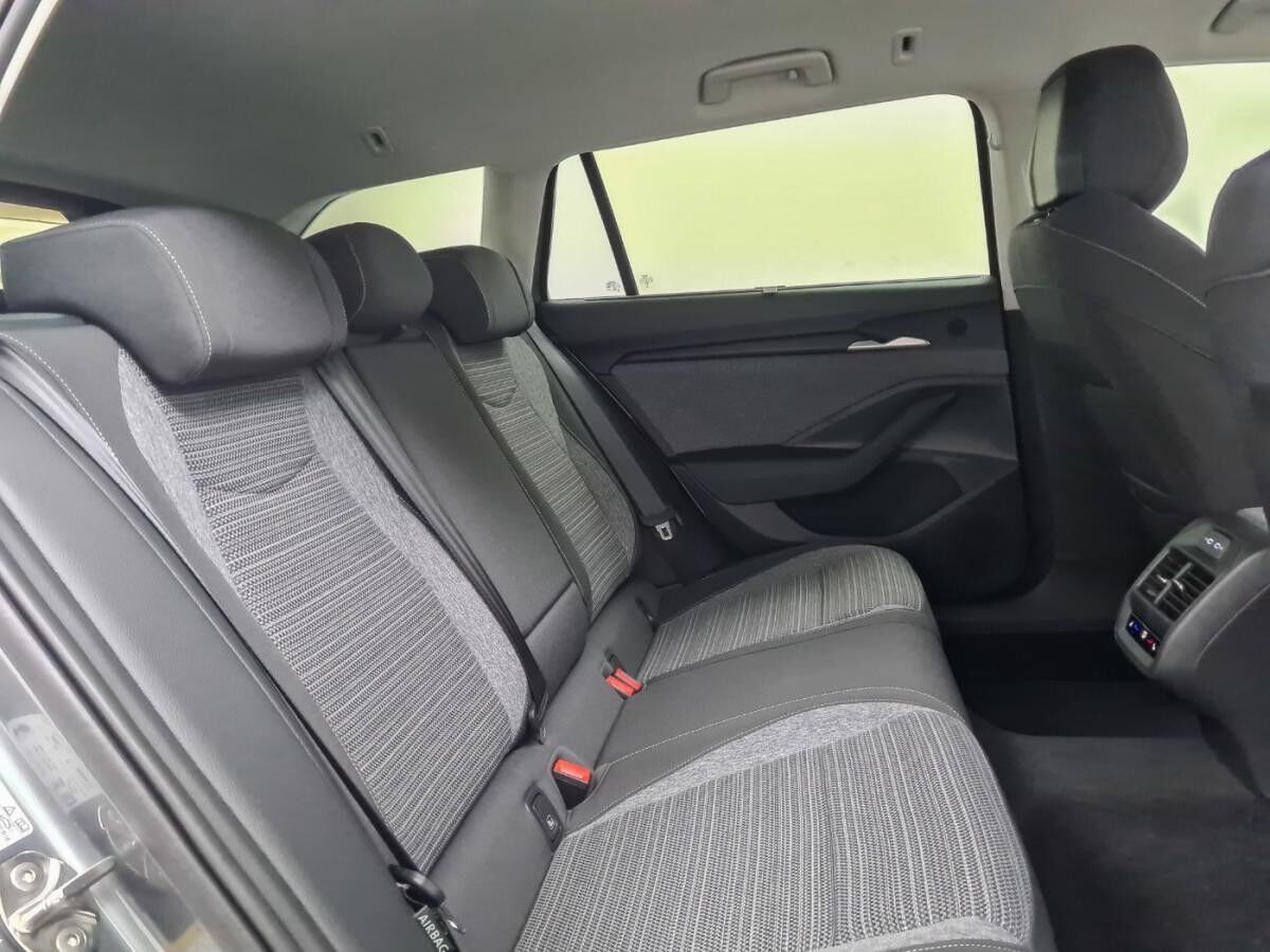 Skoda Superb Combi TSI DSG Selection Standheizung