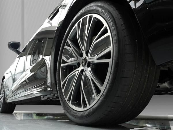 Audi A5 Avant TDI S line Tech pro, B+O, 19", 2x S line