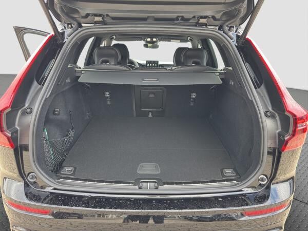 Volvo XC60 T8 AWD Plus Dark Plug-In Handwerkliche Gewerbekunden und ähnliches Umfeld