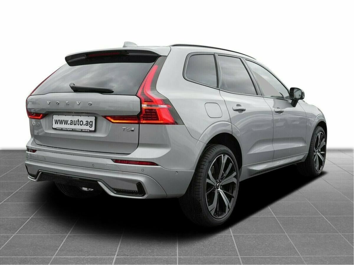 Volvo XC60 T6 ULTRA DARK HOT DEAL