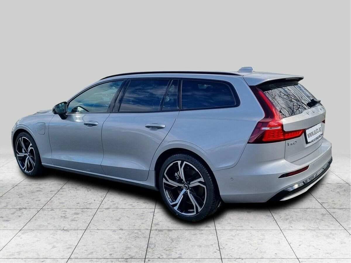 Volvo V60 T8 PLUS DARK TOP DEAL