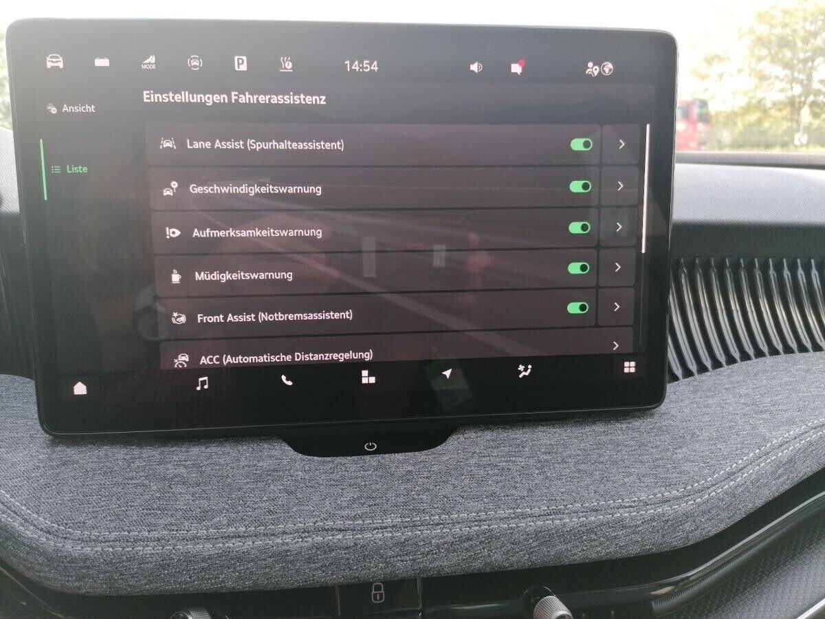 Skoda Superb Combi SELECTION 1.5TSI iV PLUG-IN.AHK.LICHT+SICHT