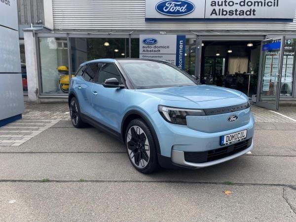 Ford Explorer Premium BEV/ 286PS RWD /AHK /360° / 8-fach Bereift / Vorführfahrzeug