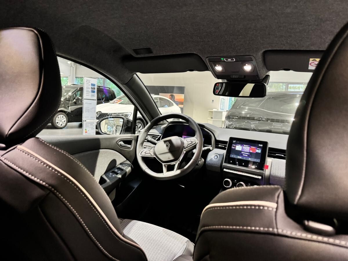 Renault Clio TCE 90 Sondermodell KISS "Ausstattung Techno" mit Winter Paket