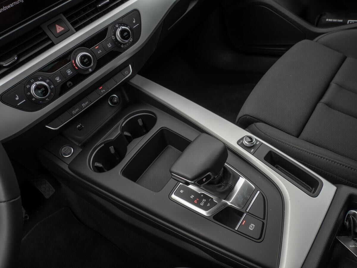 Audi A4 Avant 35 2.0 TFSI S line S tronic AHK ACC Navi